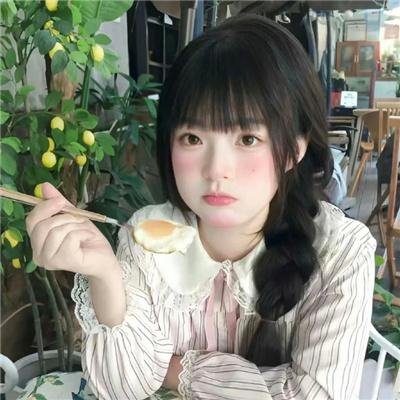 左边最后那栋房子
